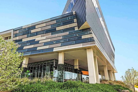 Mercure Melbourne Caroline Springs - Sunshine Coast Guide 3