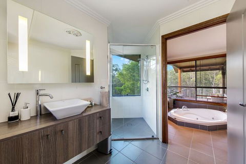Cedars Mount View - Sunshine Coast Guide 6