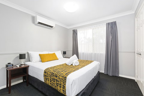 The Stirling Motel - Sunshine Coast Guide 6