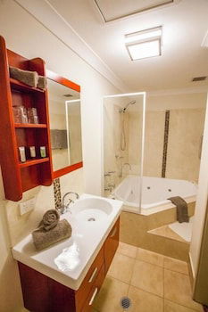 The Esplanade Hotel Port Hedland - Sunshine Coast Guide 4