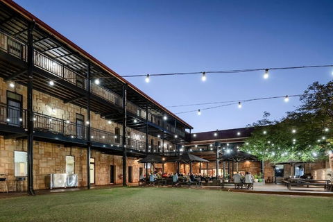The Esplanade Hotel Port Hedland - Sunshine Coast Guide 1