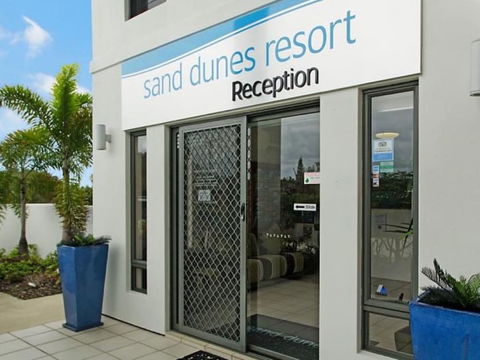 Sand Dunes Resort - Sunshine Coast Guide 4