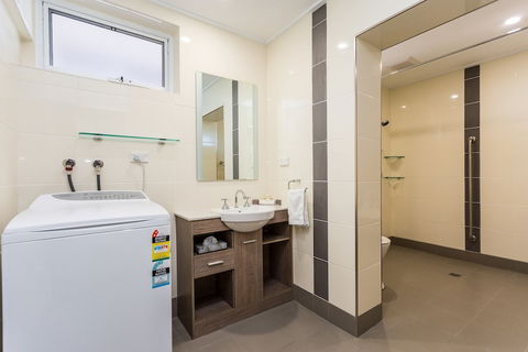 Country Comfort Amity Motel - Sunshine Coast Guide 4