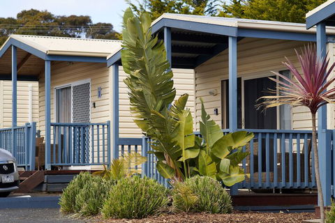 Amaroo Holiday Park - Sunshine Coast Guide 3