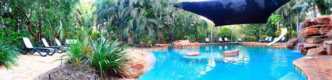 Habitat Resort - Sunshine Coast Guide 1