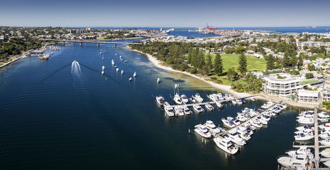 Pier 21 Apartment Hotel - Sunshine Coast Guide 3