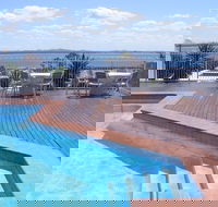 Nelson Towers Motel  Apartments - Sunshine Coast Guide