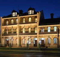 Alpine Heritage Motel - Sunshine Coast Guide
