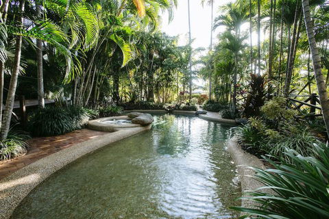 City Oasis Inn - Sunshine Coast Guide 5