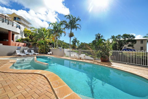 At Whitsunday Vista Holiday Apartments - Sunshine Coast Guide 1