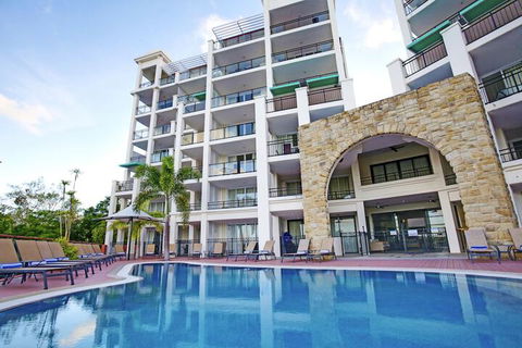 At Blue Horizon Resort Apartments - Sunshine Coast Guide 2