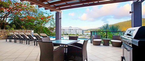 At Waterfront Whitsunday Retreat - Sunshine Coast Guide 0