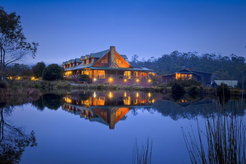 Peppers Cradle Mountain Lodge - Sunshine Coast Guide 0