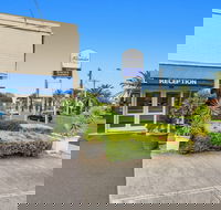 Alexander Motor Inn  Apartments - Sunshine Coast Guide