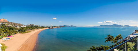 Mariners North Holiday Apartments - Sunshine Coast Guide 0