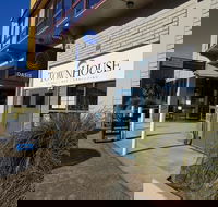 Burnie Central Townhouse Hotel - Sunshine Coast Guide
