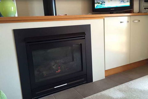 Hermitage Lodge - Sunshine Coast Guide 6
