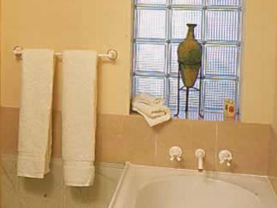 Lido Boutique Apartments - Sunshine Coast Guide 0