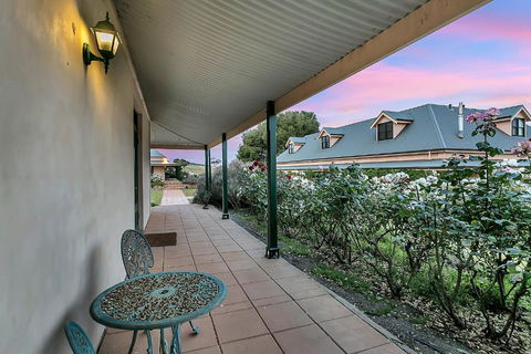 Abbotsford Country House - Sunshine Coast Guide 3