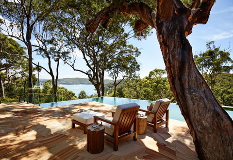 Pretty Beach House - Sunshine Coast Guide 1