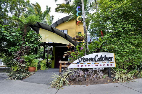 Dreamcatcher Beachsides Apartments - Sunshine Coast Guide 2