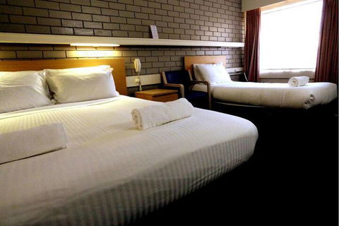 Wanderlight Motor Inn - Sunshine Coast Guide 6