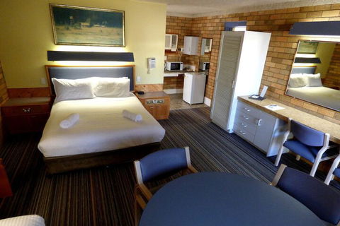 Wanderlight Motor Inn - Sunshine Coast Guide 3