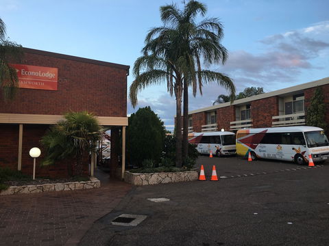 Redhill Tamworth Motor Inn & Conference Centre - Sunshine Coast Guide 0