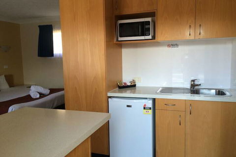 Park Beach Resort Motel - Sunshine Coast Guide 4