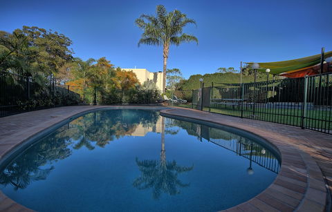 Comfort Inn & Suites Robertson Gardens - Sunshine Coast Guide 1