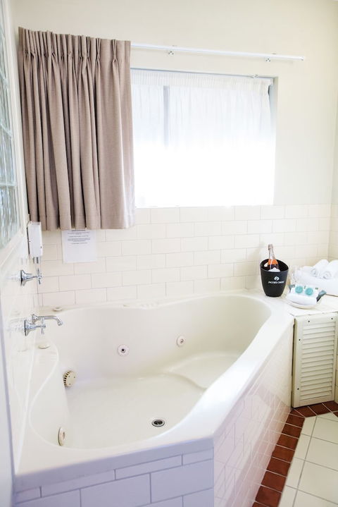 Comfort Inn & Suites Robertson Gardens - Sunshine Coast Guide 6