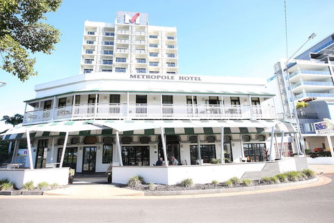 Oaks Townsville Metropole Hotel - Sunshine Coast Guide 1