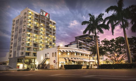 Oaks Townsville Metropole Hotel - Sunshine Coast Guide 4