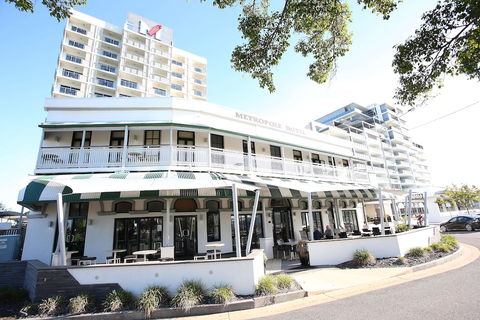 Oaks Townsville Metropole Hotel - Sunshine Coast Guide 0