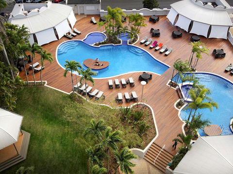 Pullman Cairns International - Sunshine Coast Guide 4