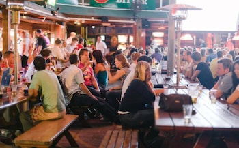 Beaches Backpackers Airlie Beach - Hostel - Sunshine Coast Guide 6