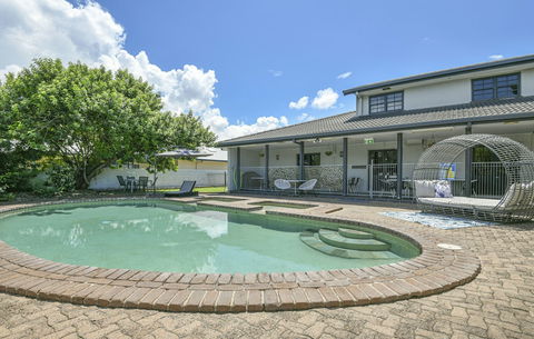 Alara Motor Inn - Sunshine Coast Guide 2
