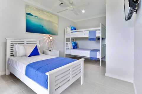 Beach Lodges - Sunshine Coast Guide 5