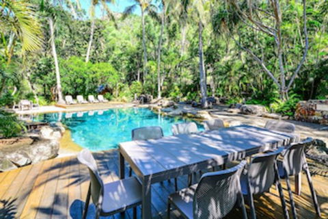 Beach Lodges - Sunshine Coast Guide 0