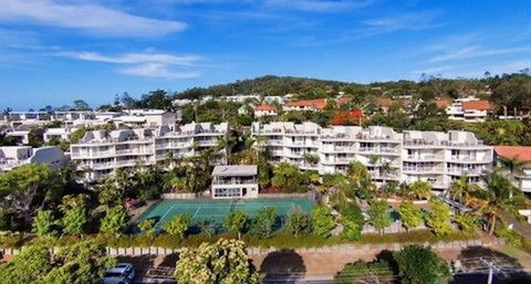 Noosa Hill Resort - Sunshine Coast Guide 0