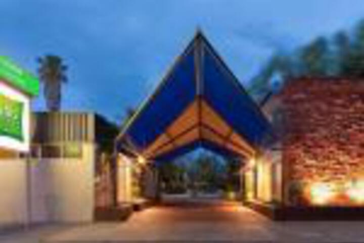 The Gap NT Sunshine Coast Guide