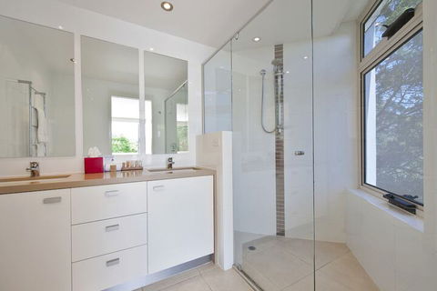 Picture Point Terraces - Sunshine Coast Guide 2