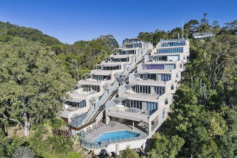 Picture Point Terraces - Sunshine Coast Guide 1
