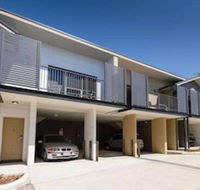 Cardiff Executive Apartments - Sunshine Coast Guide