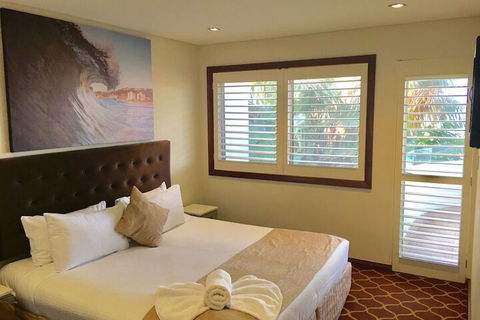 Bellagio By The Sea - Sunshine Coast Guide 6