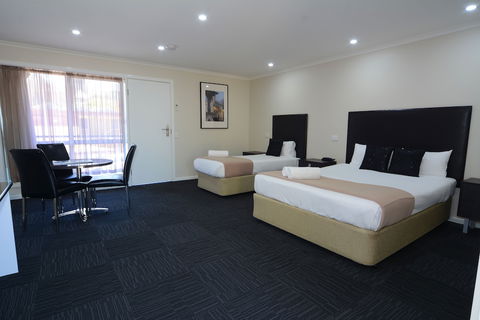 City Centre Motel - Sunshine Coast Guide 3