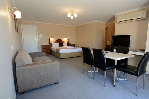 City Centre Motel - Sunshine Coast Guide 4