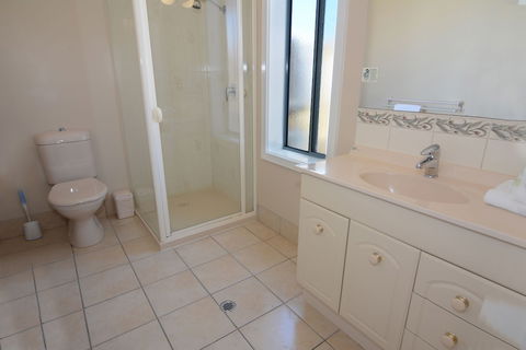 City Centre Motel - Sunshine Coast Guide 6