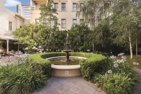 Adina Apartment Hotel Adelaide Treasury - Sunshine Coast Guide 0