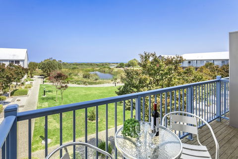 Quest Williamstown North - Sunshine Coast Guide 6